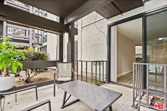 Building Photo - 7740 Redlands St