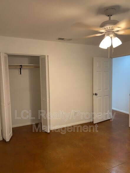 Building Photo - 21380 Olive St