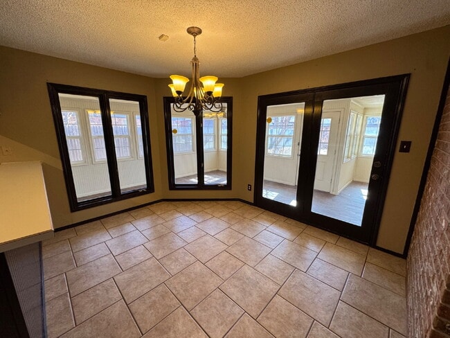 Building Photo - Spacious Home Located Within Few Blocks Of Schools & Close Access To Spur 327 & S. Loop 289!