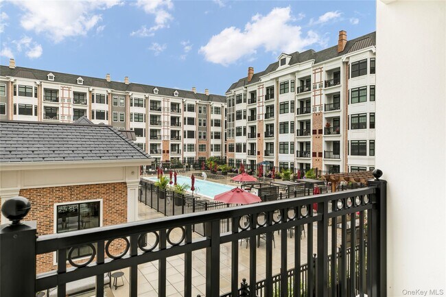 Building Photo - 695 Merrick Ave