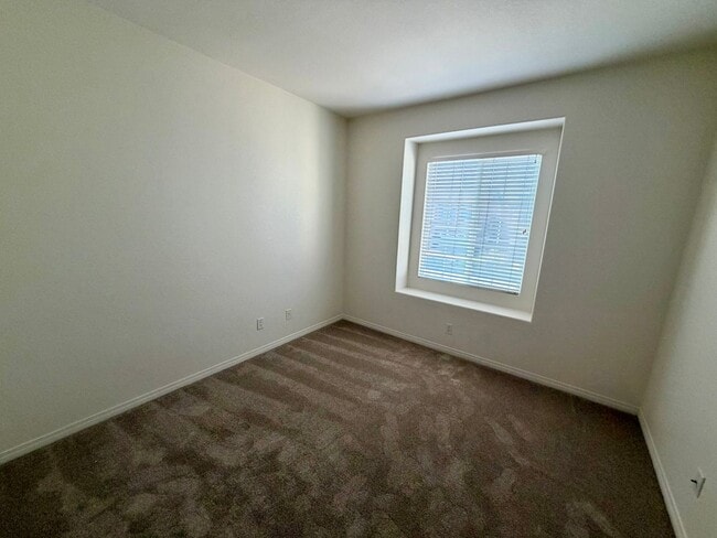 Building Photo - Beautiful 4bd 2.5ba  Murrieta Home with large yard!