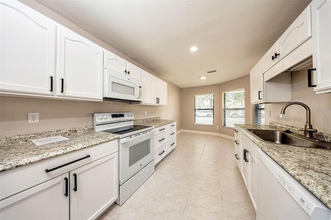 Building Photo - 308 Alba Ln
