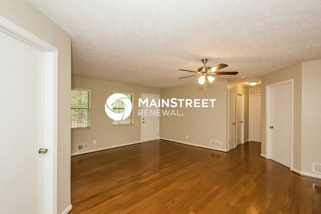 Building Photo - 3 Bedroom Pet-Friendly Home in McDonough, ...