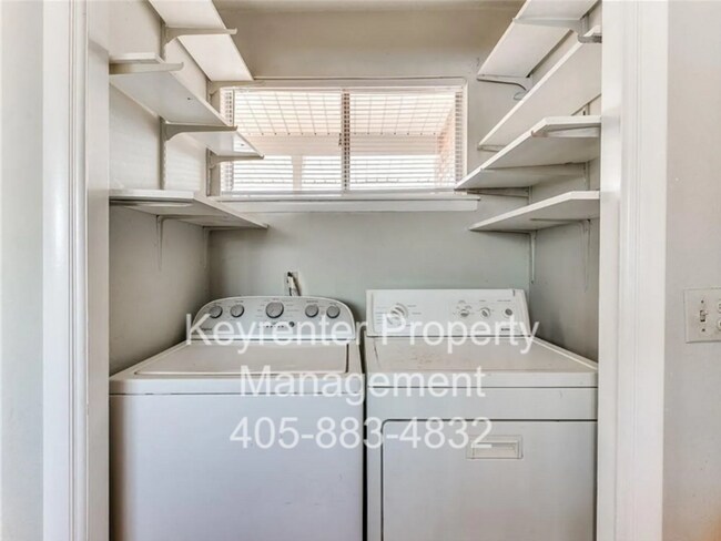 Building Photo - 507 NE 61st St