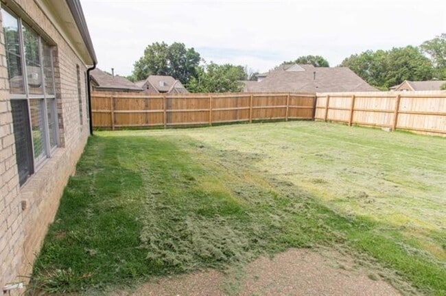 Building Photo - 3430 Roxee Run Cv