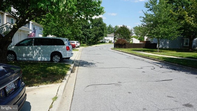 Building Photo - 841 Waterford Dr