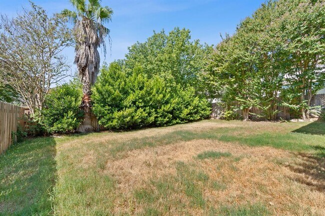 Building Photo - 2109 Petrified Forest Dr