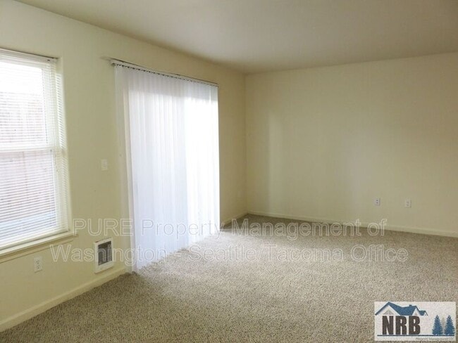 Building Photo - 4043 S Warner St