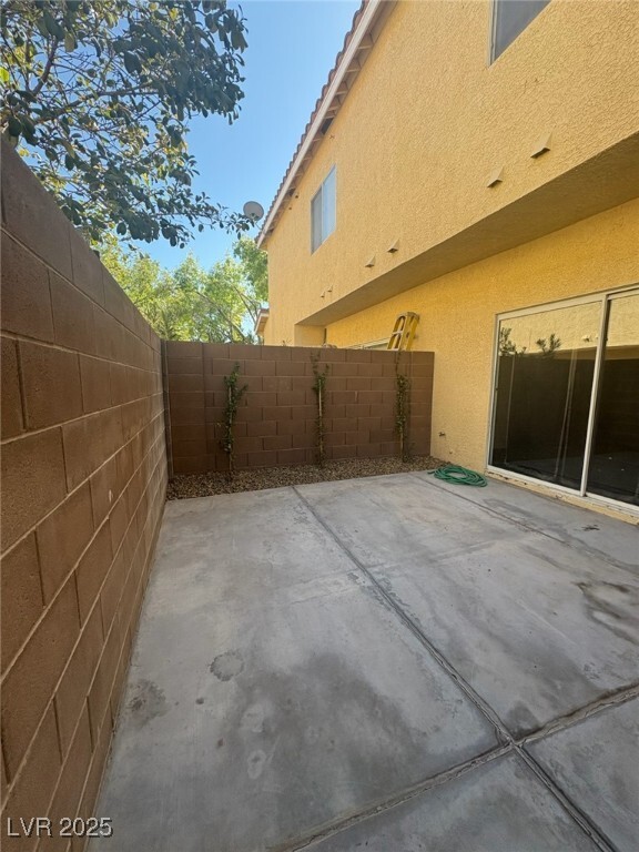 Building Photo - 6501 Sundown Heights Ave