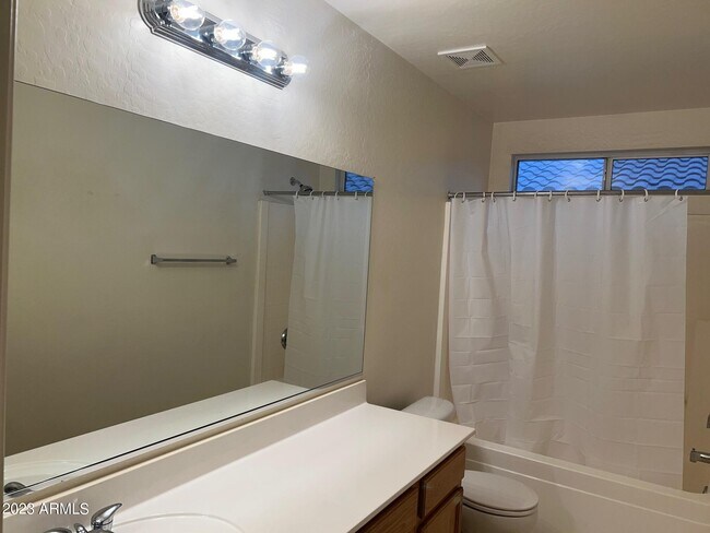 Building Photo - 10289 N 115th Dr