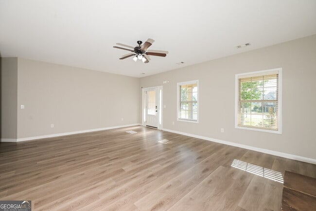 Building Photo - 2048 Woodland Brook Dr