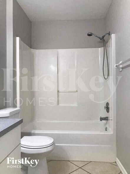 Building Photo - 4103 10th St SW