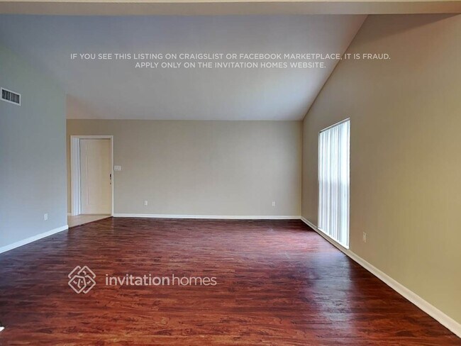 Building Photo - 2464 Carolton Rd