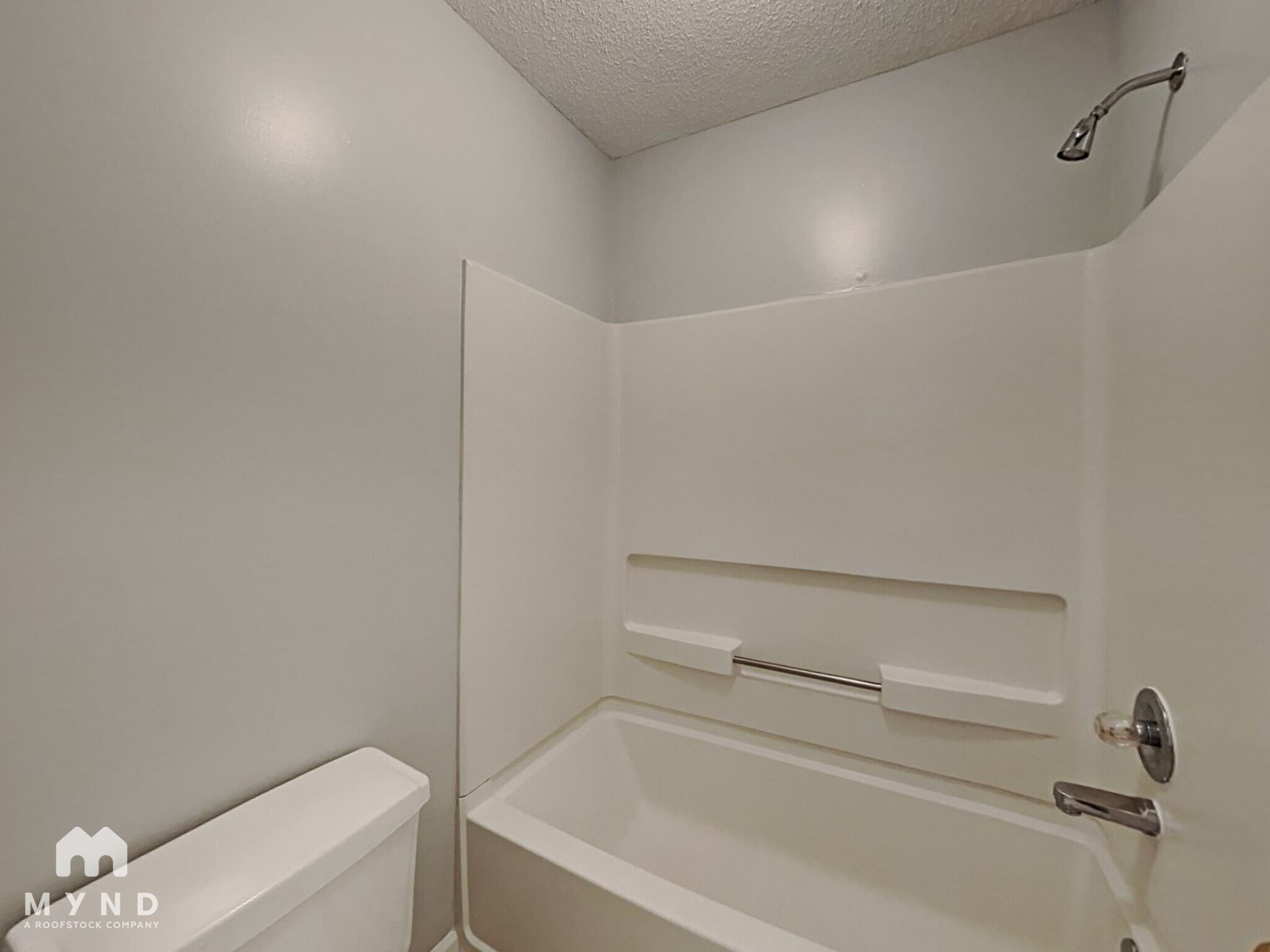 Building Photo - 1112 New Castle Ct