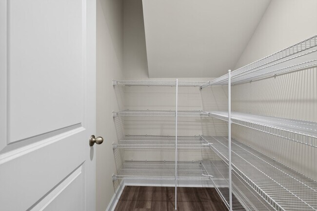 Building Photo - 314 Hyssop Ct