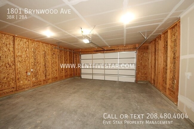 Building Photo - 1801 Brynwood Ave