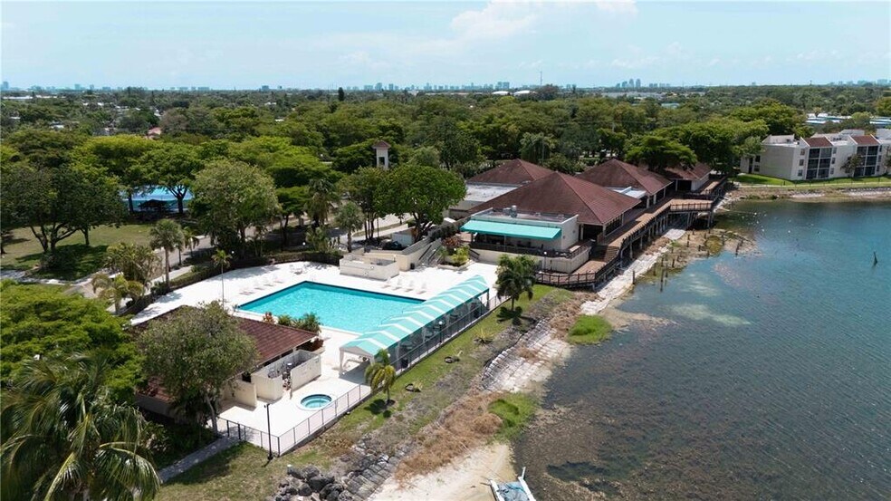 Building Photo - 110 Lake Emerald Dr