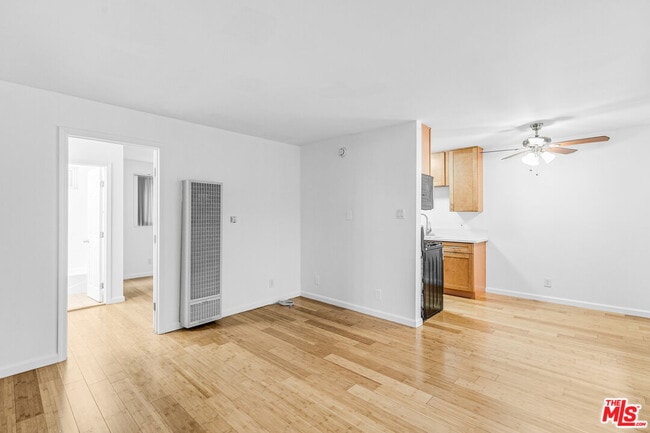 Building Photo - 2627 5th St