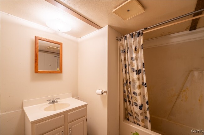 Building Photo - 2223 NY-5S