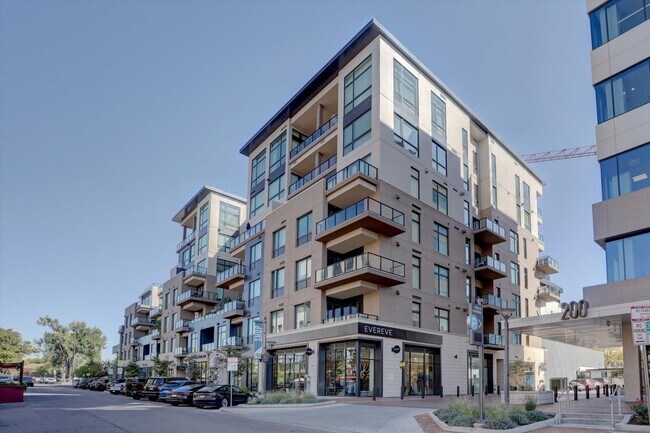 Primary Photo - 250 Columbine St