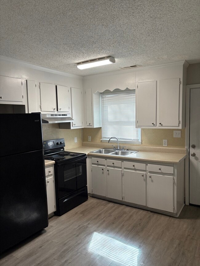 Building Photo - 204 Galilean Rd