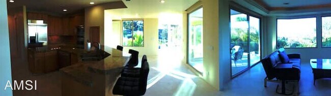 Building Photo - 5 br, 4 bath House - 2075 Torrey Pines Rd ...