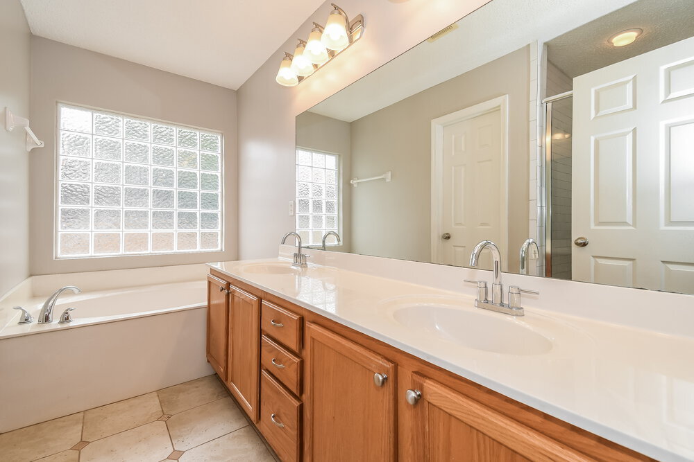 Building Photo - 2621 Fernleaf Dr