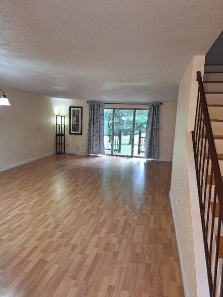 Building Photo - 88 Chestnut Hls