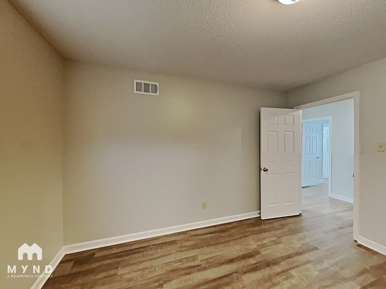 Building Photo - 2768 N Star Dr