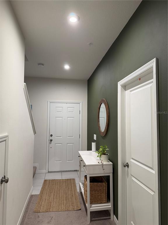 Building Photo - 10597 Salt Grove St