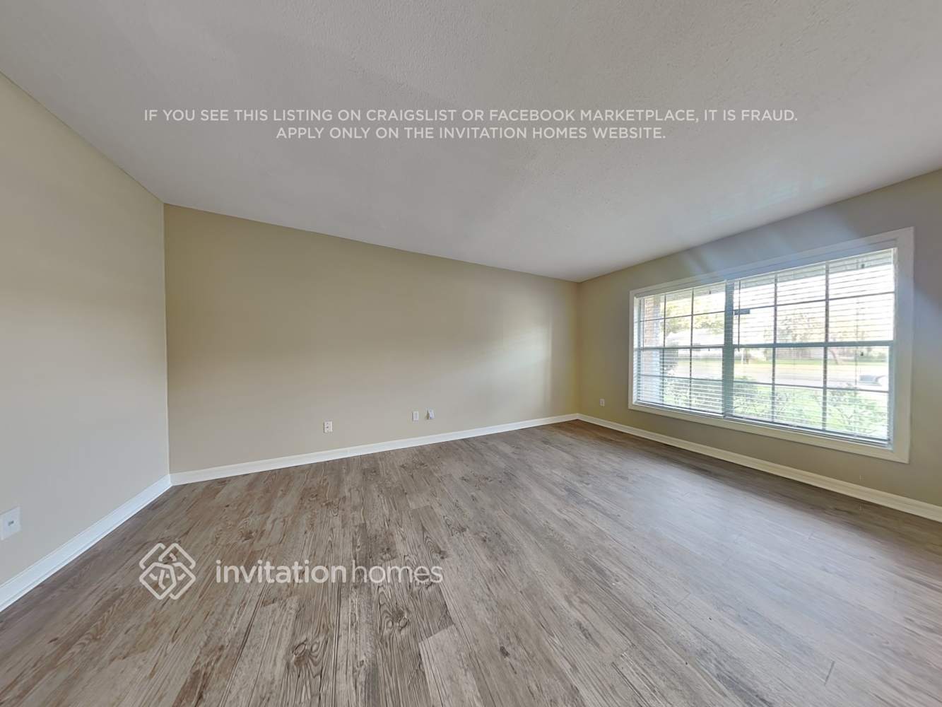 Building Photo - 1411 Prince Philip Dr