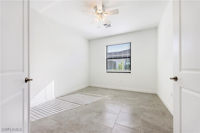 Building Photo - 19597 Hinkley Dr