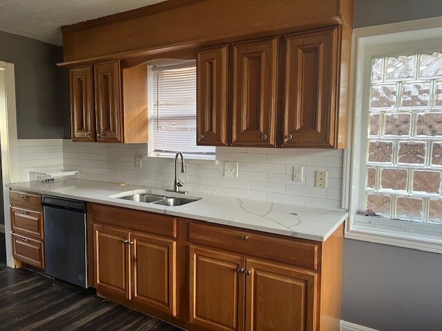 Building Photo - 10914 Clear Fork Dr