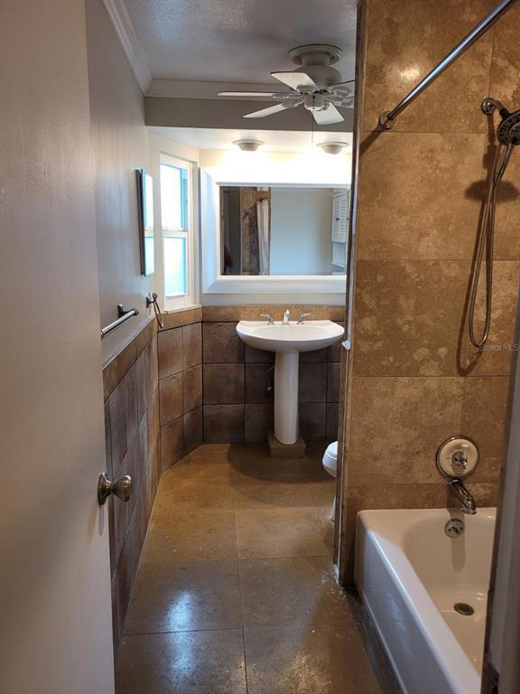 Building Photo - 3157 Goldenrod St