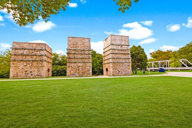 Building Photo - 1170 Harmony Ct