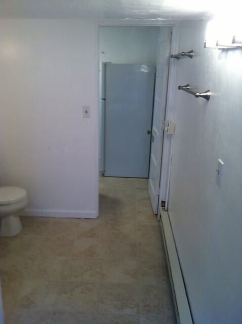 Building Photo - 86 W State St