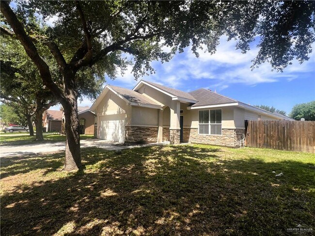 Building Photo - 608 Steamboat Dr