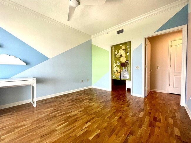 Building Photo - 195 14th St NE