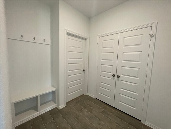 Building Photo - 9645 Caney Trails Rd