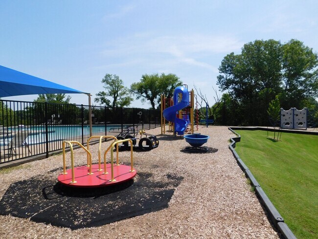 Building Photo - 4 Bedroom, 3 Bathroom Single Story in East Edmond With Storm Shelter
