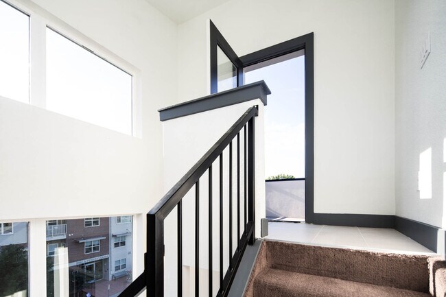 Building Photo - 3569 S Pennsylvania St