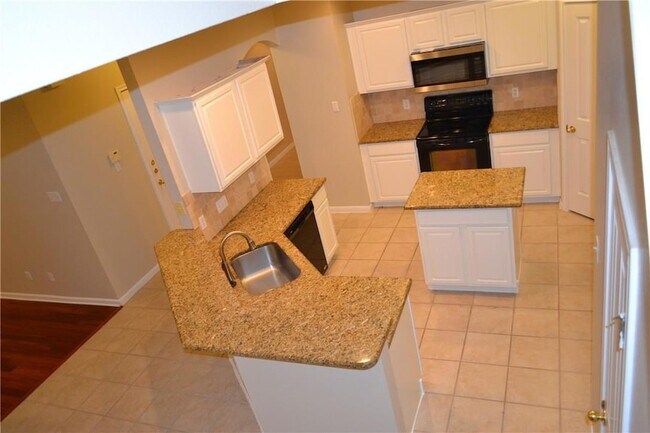 Building Photo - 17305 Montana Falls Dr
