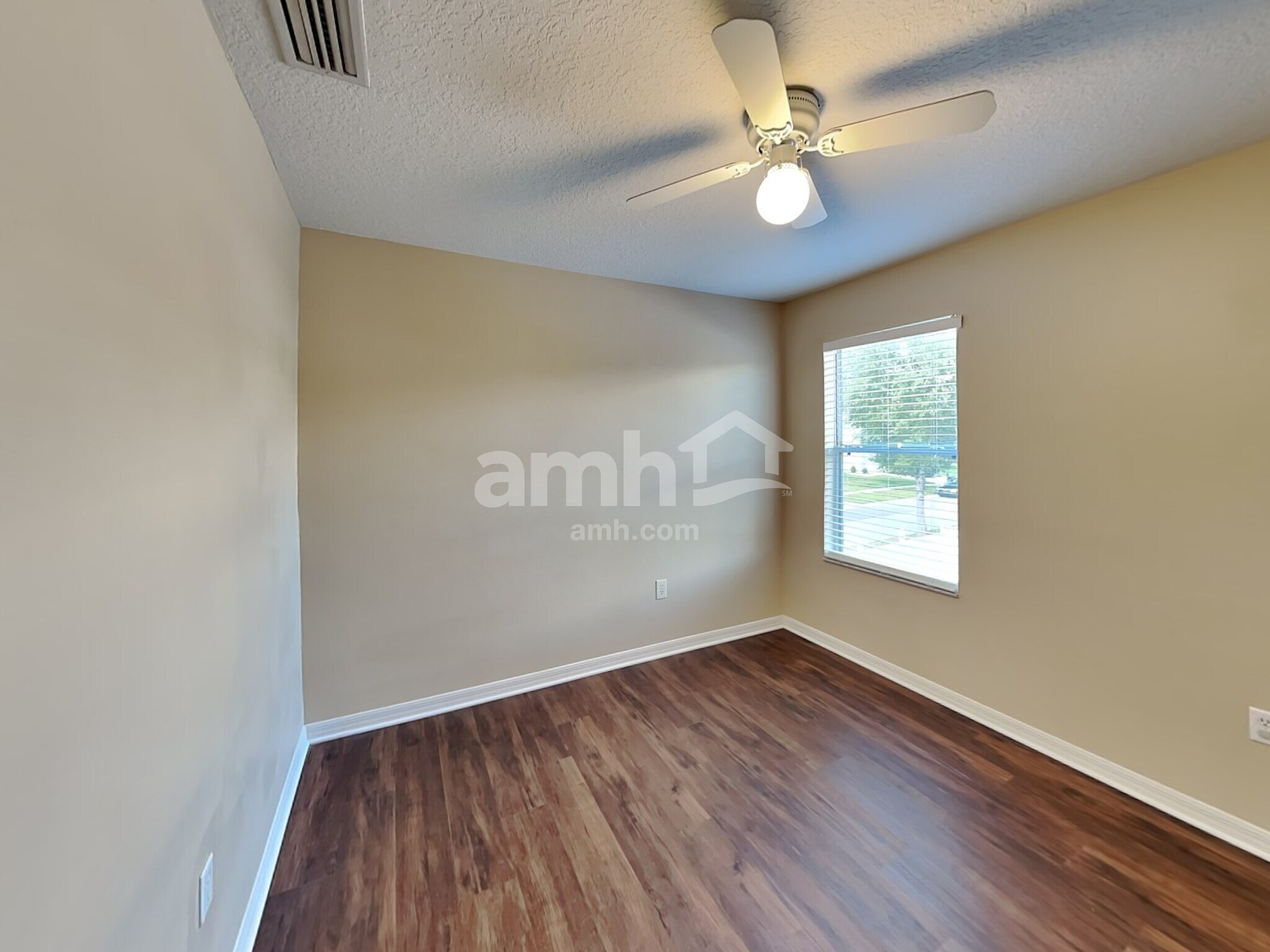 Building Photo - 10725 Bamboo Rod Cir
