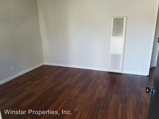 Building Photo - 438 E Acacia Ave