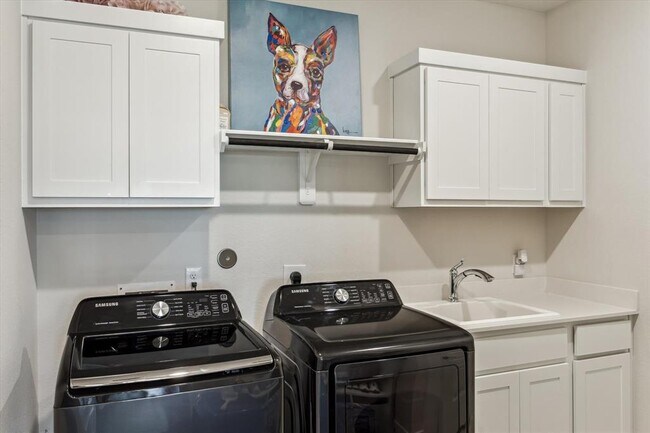 Building Photo - 14115 Garibaldi Dr