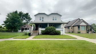 Building Photo - 816 Orange St