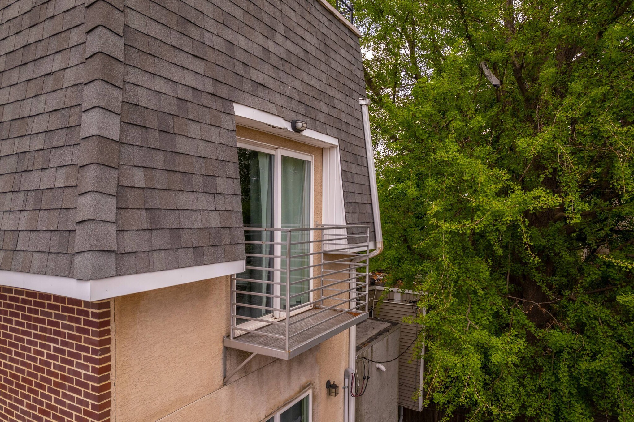 Building Photo - 2001 N Cleveland St