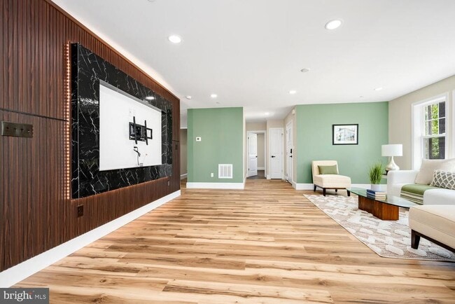 Building Photo - 7475 Ocean Gateway