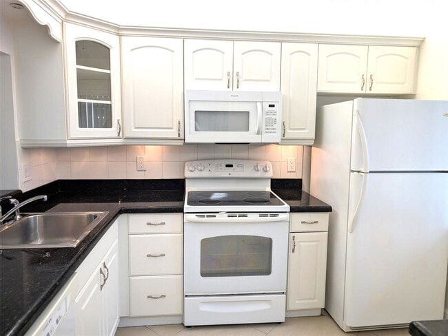 Primary Photo - 6550 Somerset Dr