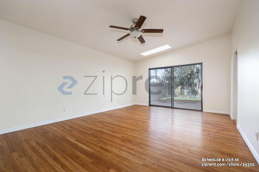 Building Photo - 8572 Fireside Ave